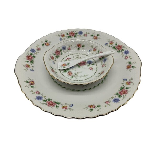 Andrea by Sadek 3 Piece "Garden of India" Scalloped Platter Dip Bowl and Spoon - Picture 2 of 16